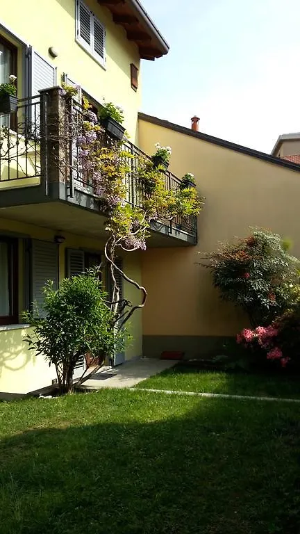 *** Bed & Breakfast B&B Como Lake Cottage Lecco Italy